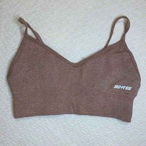 Bo+Tee Seamless V Neck Sports Bra